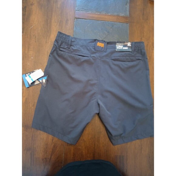 Trunks Surf And Swim Co. Men's Performance Multi-Functional Shorts Size XL - Picture 14 of 14